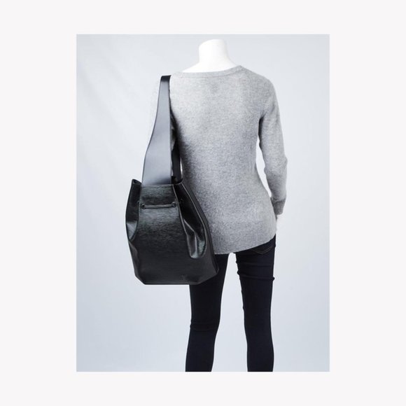 Louis Vuitton Black Epi Leather Noir Sac a Dos Sling Backpack with Pouch 1LV1103 - Picture 2 of 12